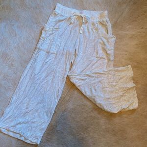 Super soft capri joggers
